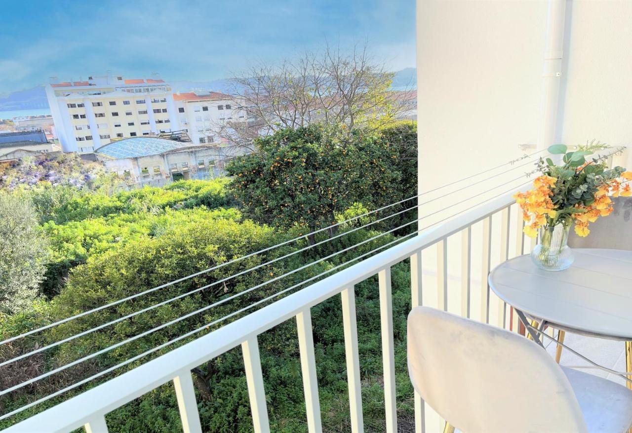 Apartment Ajuda Tagus River View ลิสบอน ภายนอก รูปภาพ